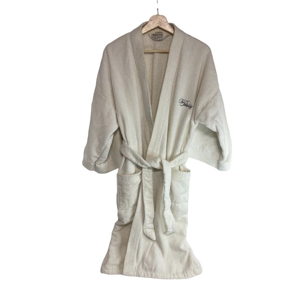 Vintage MARTEX Terry Velour Robe from THE PEABODY Hotel White w Gray Embroidery